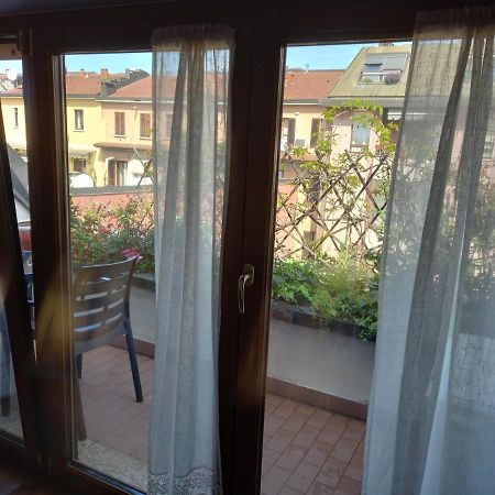 The Boheme Vintage Junior Suite ---- Cozy & Quiet & Comfortable With Private Bathroom & Fully Equipped Kitchenette & Cozy Balcony - Lift To 4Th Floor - Metro' Verde -Green Subway Porta Genova 米兰 外观 照片